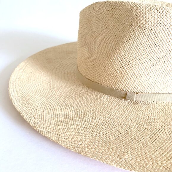 Wide Brim Equador Woven Straw Sun Hat by Cuyana - Picture 5 of 6
